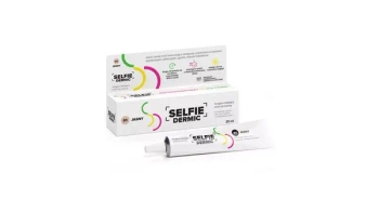 SelfieDermic krem kryjąco-matujący 20 ml – odcień Jasny (dla cery trądzikowej)